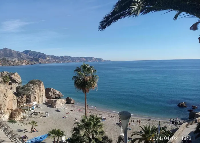 Amplio En Primera Linea Playa Burriana , Luminosa Terraza Con Vistas Al Mar Nerja