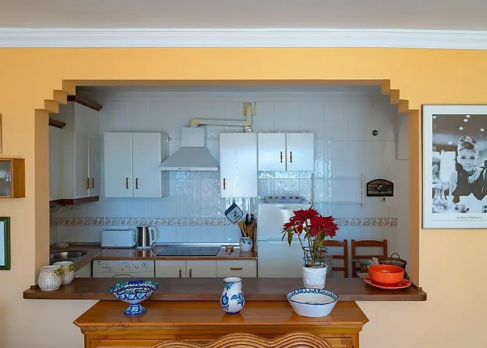 Amplio En Primera Linea Playa Burriana , Luminosa Terraza Con Vistas Al Mar *