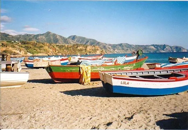 Amplio En Primera Linea Playa Burriana , Luminosa Terraza Con Vistas Al Mar *