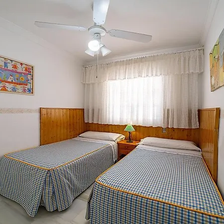 Amplio En Primera Linea Playa Burriana , Luminosa Terraza Con Vistas Al Mar Nerja